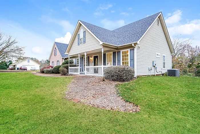 540 Pullin Rd — Photo 3