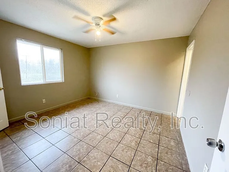 15514 Dwyer Blvd — Photo 9