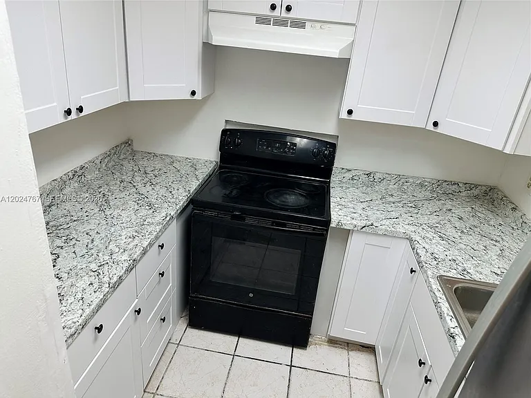 6820 W Flagler St #105 — Photo 1