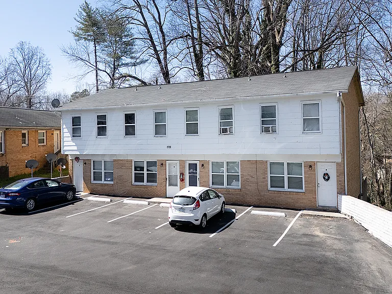 2718 Crescent Ln #D — Photo 26