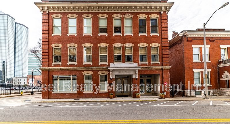 1st image of 400 W Church Ave #1