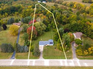 1316 S Michigan Rd, Eaton Rapids, MI 48827