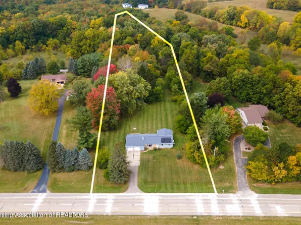 1316 S Michigan Rd, Eaton Rapids, MI 48827