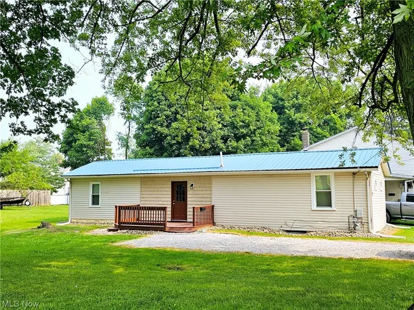 387 Washington St, Conneaut, OH 44030