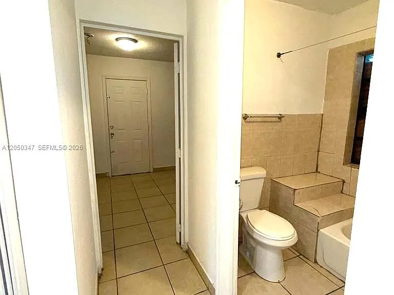 800 NW 56th St #3 — Photo 11