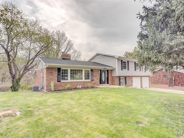 1601 Saint Andrews Dr, O Fallon, IL 62269