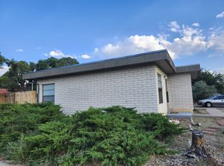 1112 Zena Lona St NE APT A, Albuquerque, NM 87112