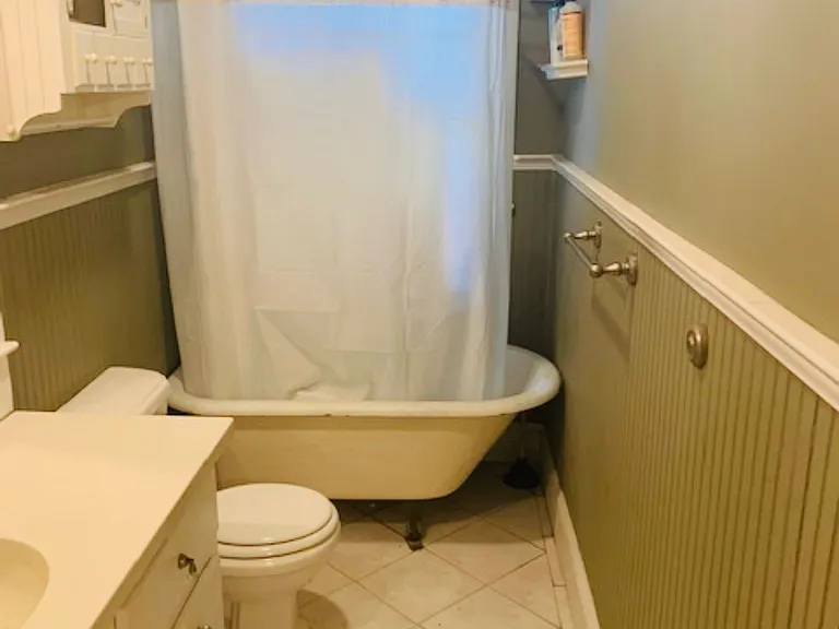 468 Oakland Ave SE — Photo 6