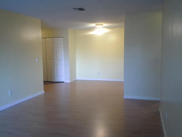602 Kenwick Cir #205 — Photo 9