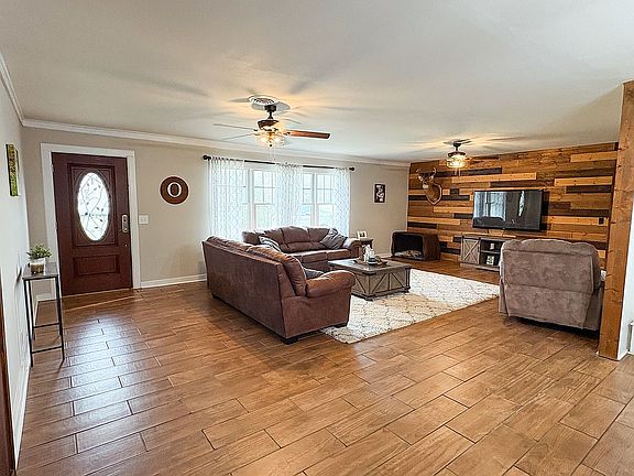 4th image of 2075 County Road 268