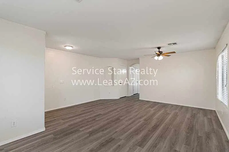 3 bed, 2.0 bath, 1591 sqft, $1,695 — Photo 4
