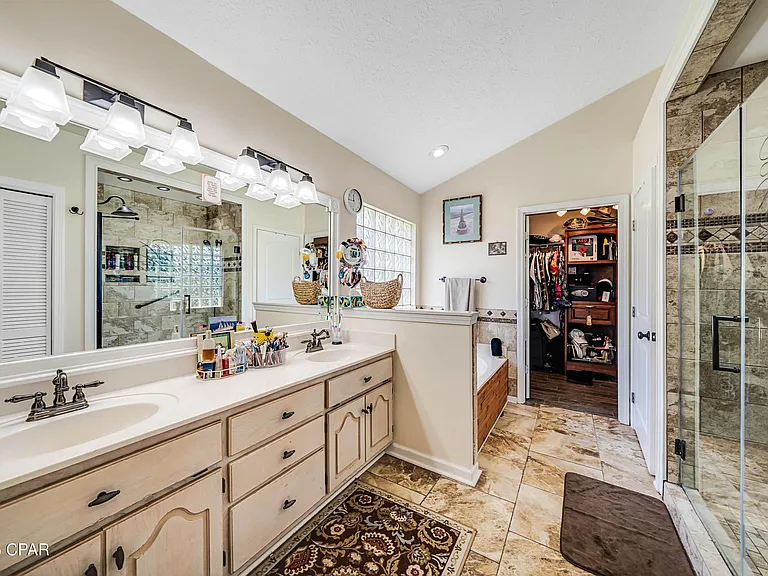 625 Amberjack Dr — Photo 29