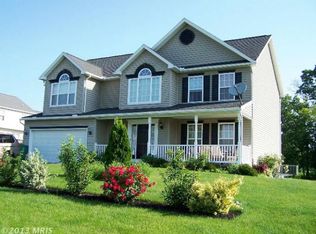 1807 Falcon Ln, Chambersburg, PA 17202