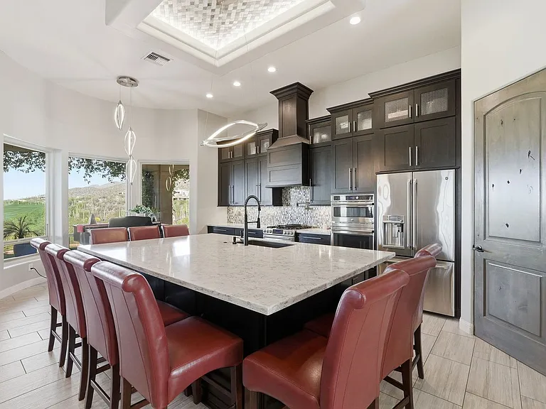 5405 N Houghton Rd — Photo 14
