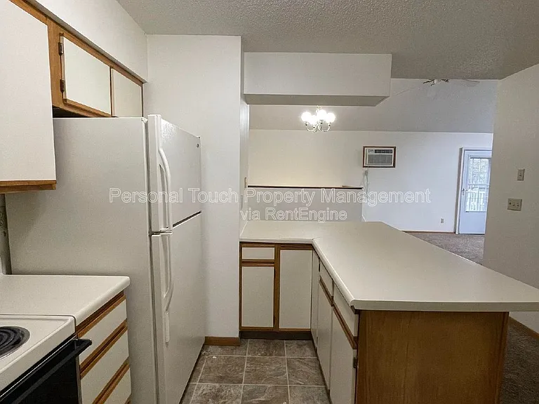 1010 4th Ave S #C — Photo 8