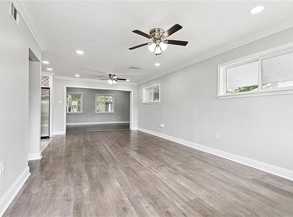 4th image of 1614 River Oaks Dr