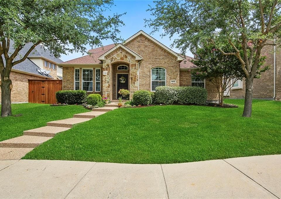 1st image of 11876 Giddings Dr