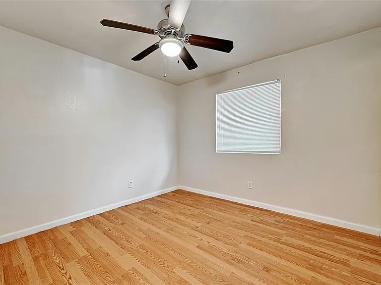 3312 Plantation Rd — Photo 10