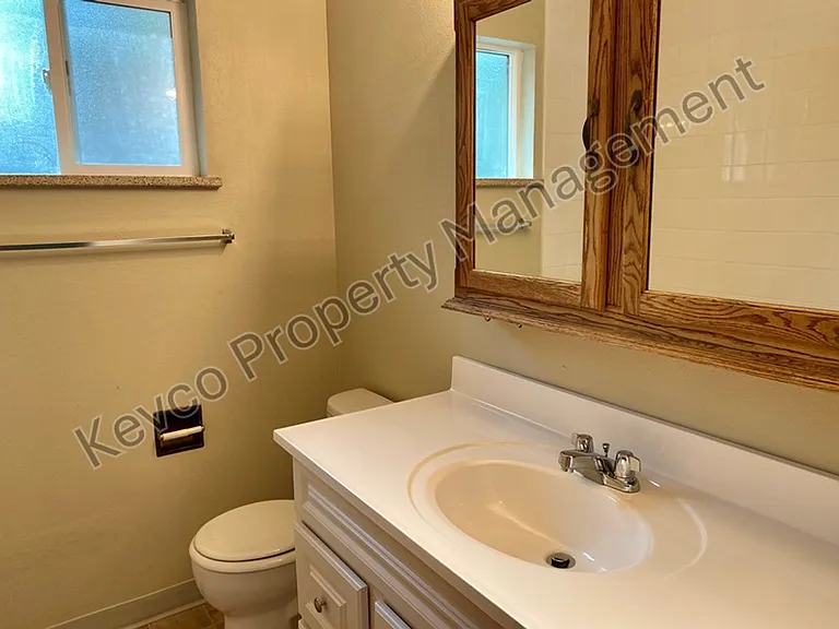 1313 Fairview Dr — Photo 10