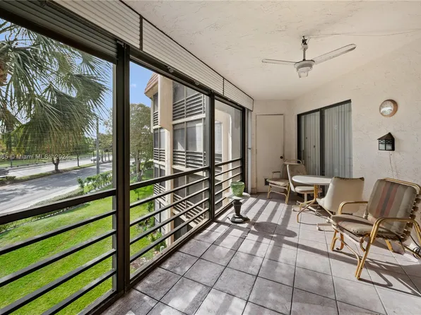 6655 W Broward Blvd APT 305, Plantation, FL 33317