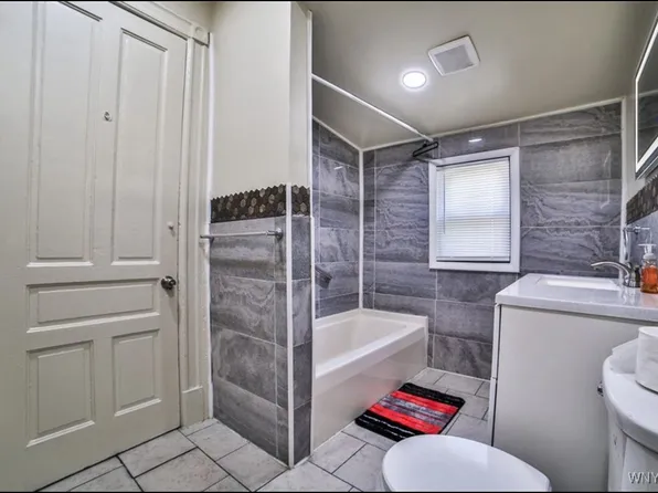 1817 Ontario Ave, Niagara Falls, NY