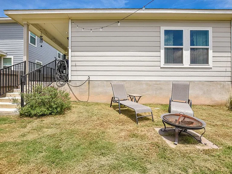 121 Bent Creek Ln — Photo 24
