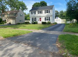 126 Meadow Dr, Rochester, NY 14618