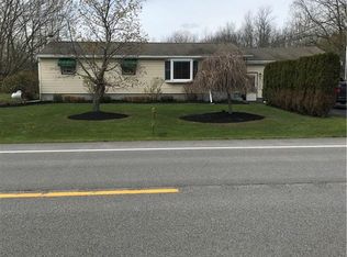 8250 Maple Rd, Akron, NY 14001