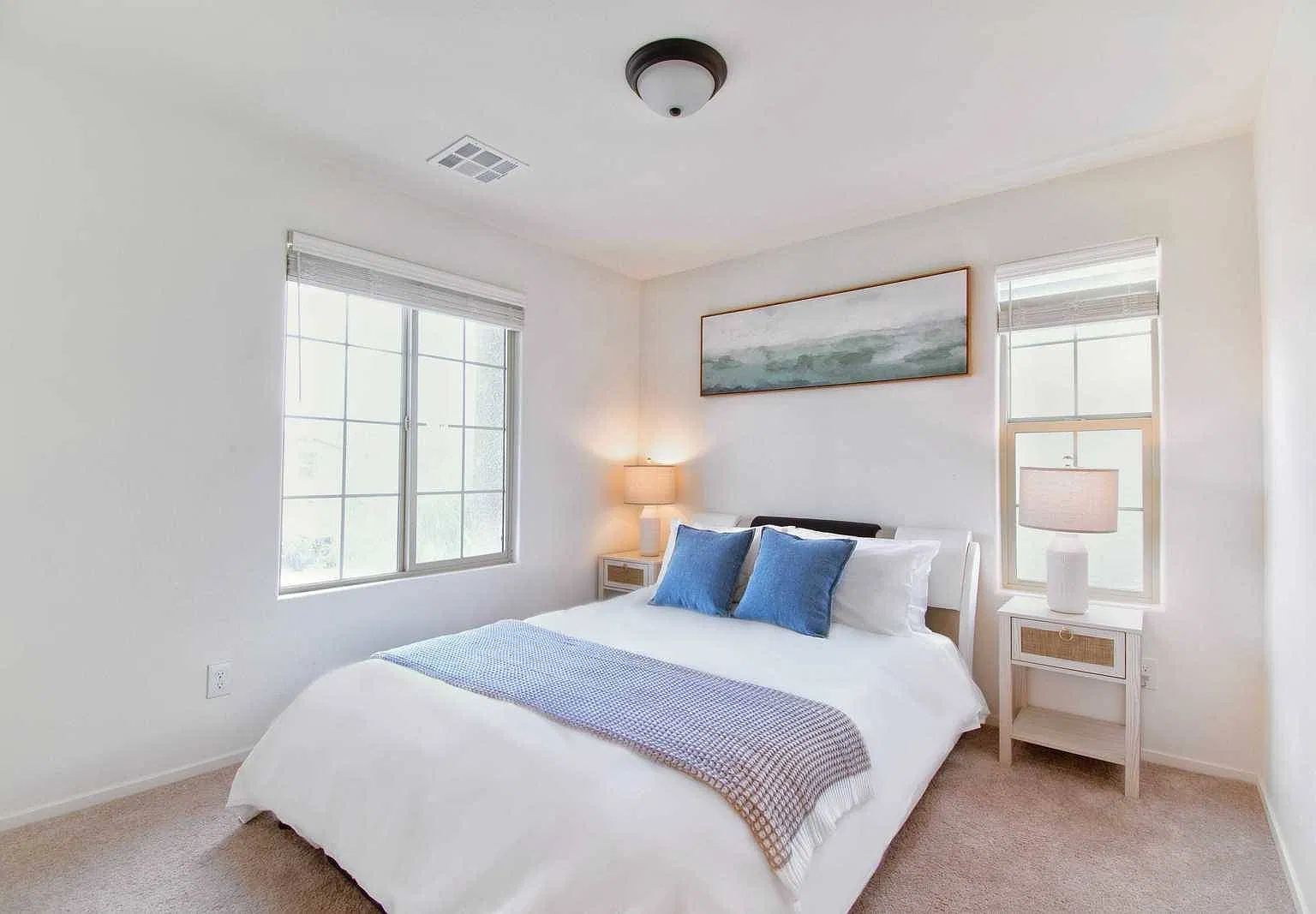 3 bed, 2.5 bath, 2361 sqft, $3,900 — Photo 4