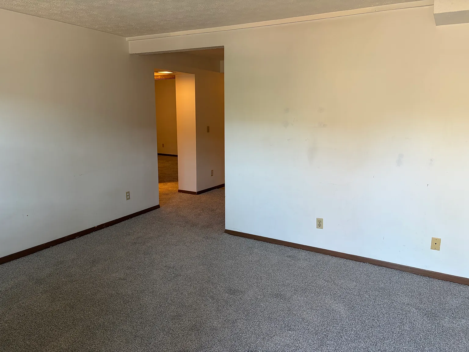 2 bed, $825 — Photo 3