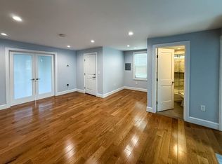 195 Hutton St FLOOR 2, Jersey City, NJ 07307