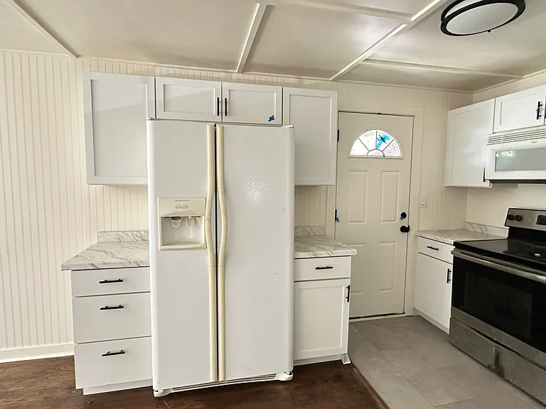 1517 S Hardy Ave — Photo 8