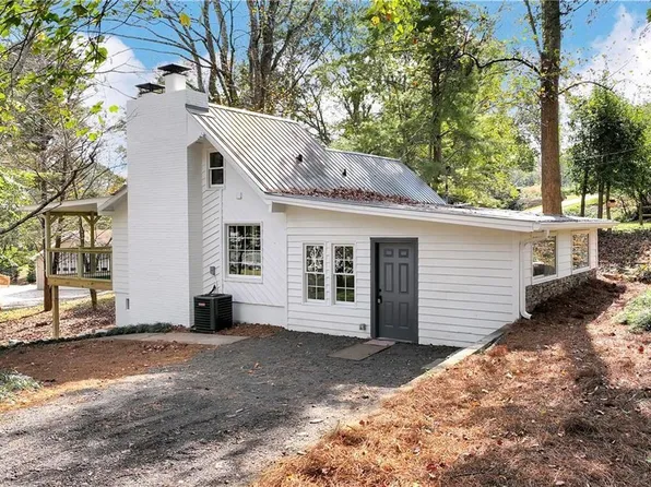 75 Lake Dr, Dawsonville, GA 30534