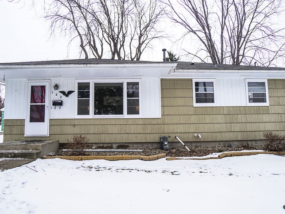 1st image of 123 S Black Eagle Dr