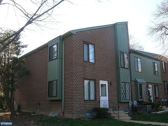 2nd image of 5200 Hilltop Dr #275