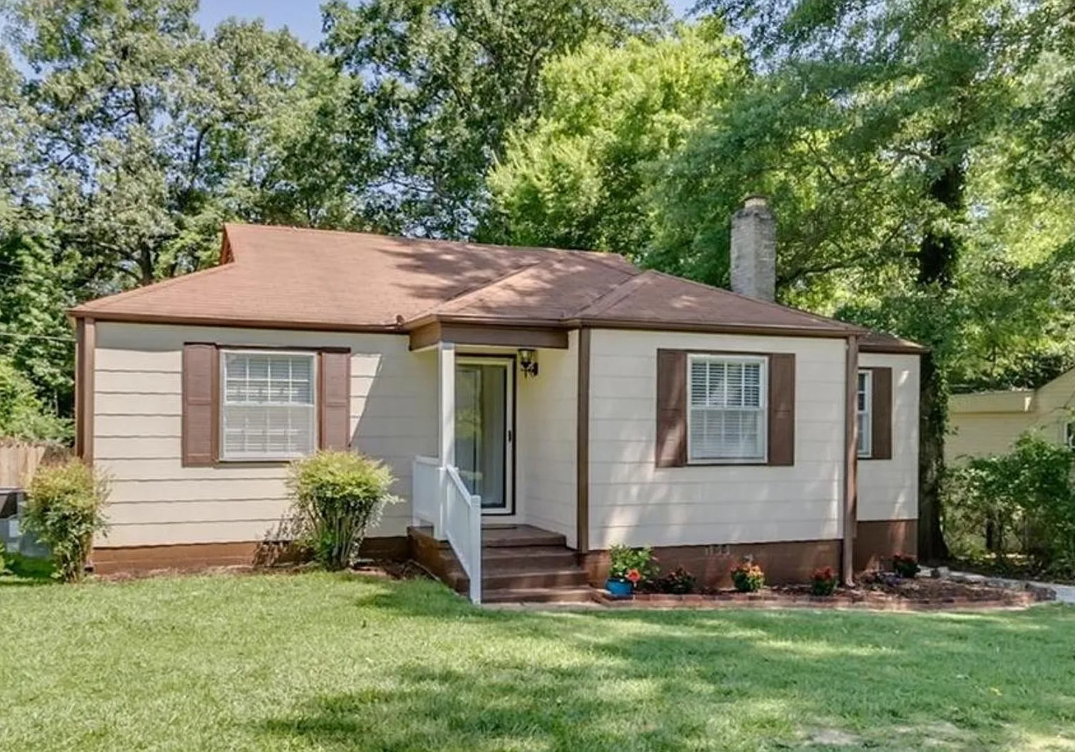 28 Circlewood — Photo 1