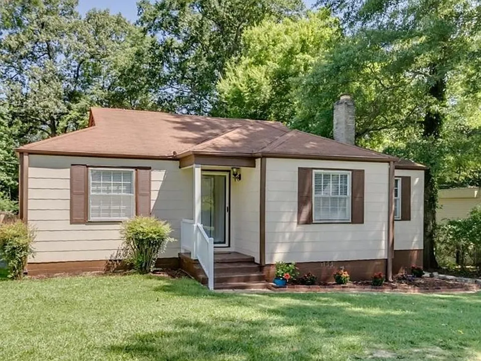 28 Circlewood
