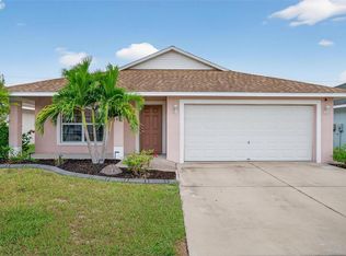 1426 Blossom Bayou Cir, Ruskin, FL 33570