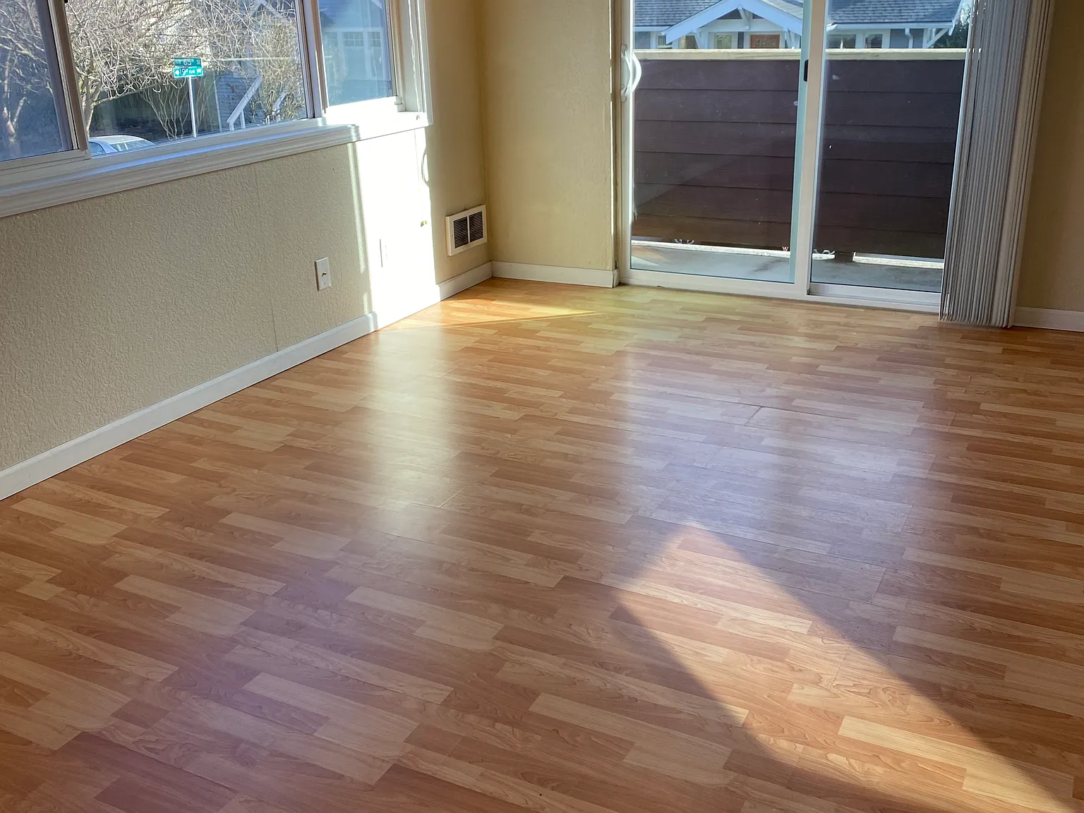 2 bed, 1.5 bath, 850 sqft, $2,395 — Photo 1