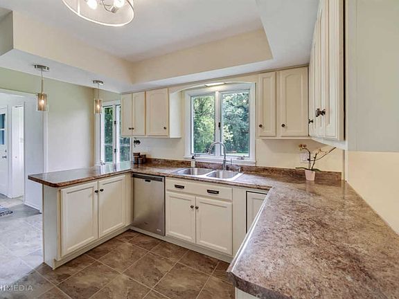 5th image of 3425 W 61st Ave