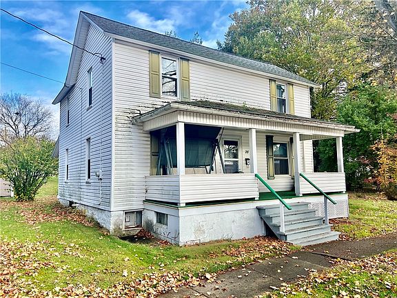 3rd image of 28 Railroad Ave