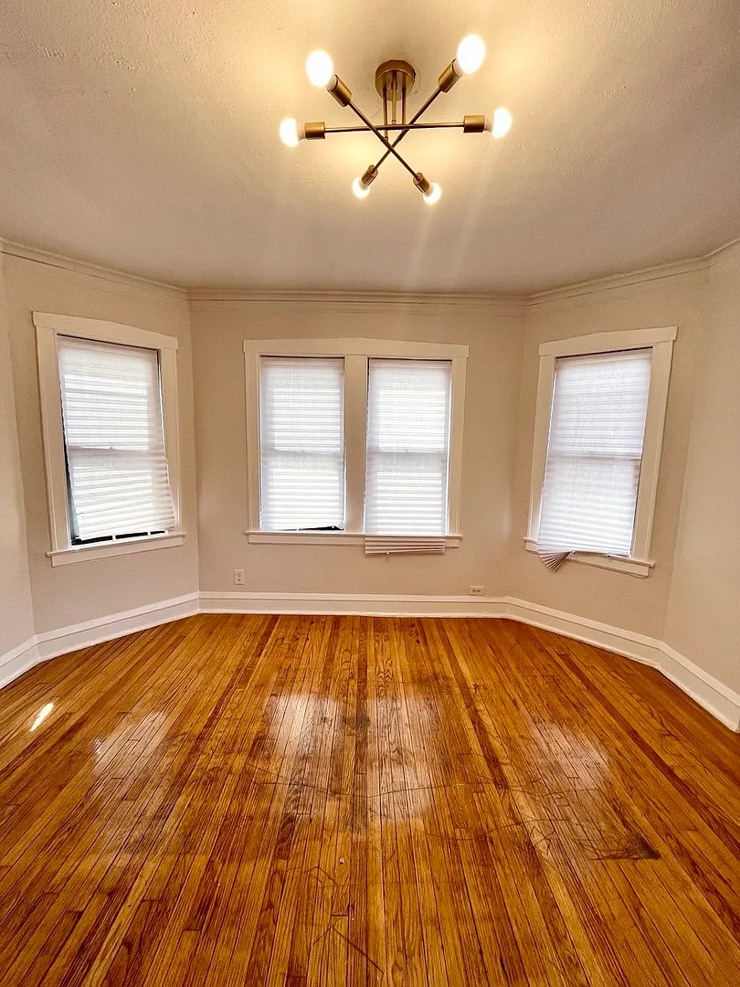 2 bed, 800 sqft, $1,475 — Photo 3