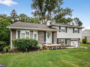 1009 Twist Rd, Philadelphia, PA 19115