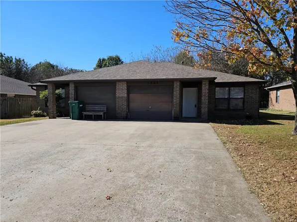 5806 & B Sara St #A, Fayetteville, AR 72704