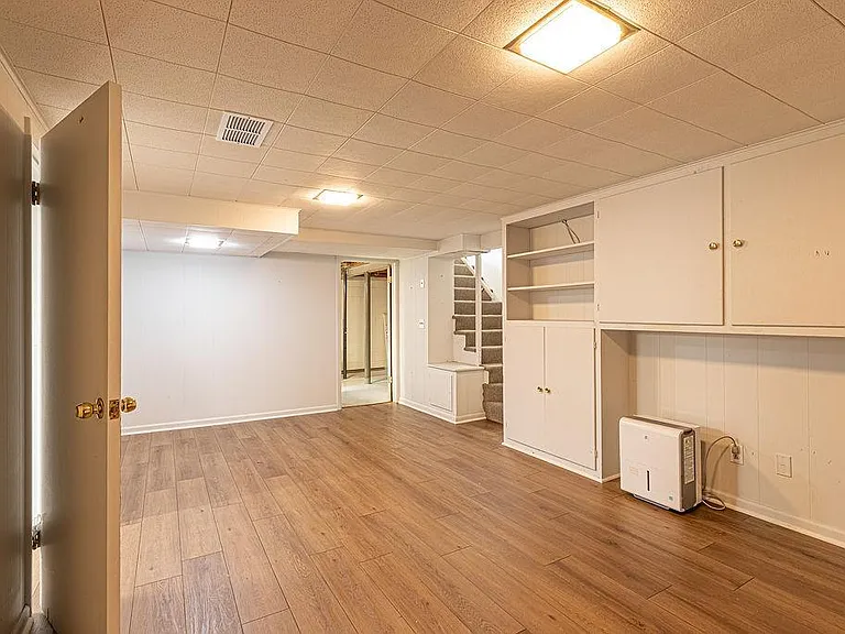 4121 Barbara Dr — Photo 36
