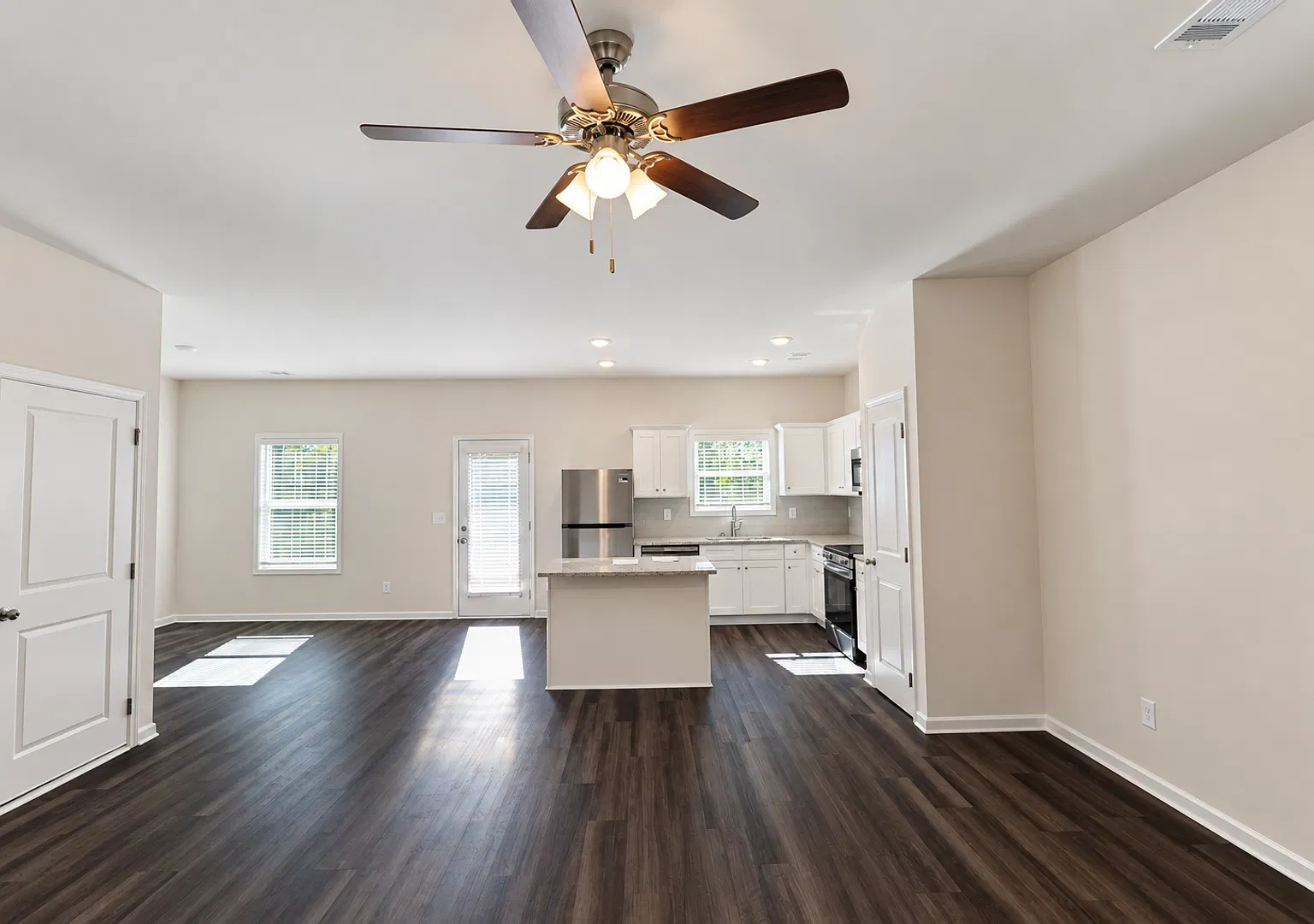 Now Leasing: Spacious 4-Bedroom Townhomes in Oakwood — Photo 3