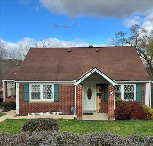 1821 Loretta Dr, Pittsburgh, PA, 15235