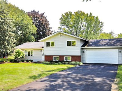 28W165 87th St, Naperville, IL, 60564