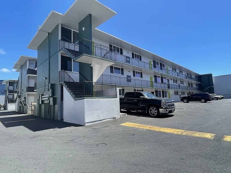 Olino at Pu'uloa Apartments — Photo 25