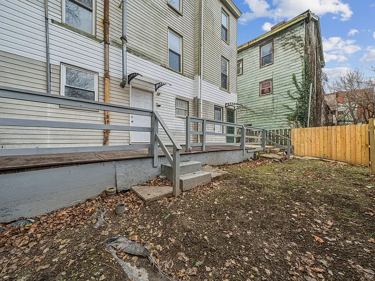3226 Richardson Ave — Photo 28